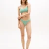 Bikini-Oberteil aus Seersucker mit gekreuztem Rücken Bikini-Oberteil aus Seersucker mit gekreuztem Rücken