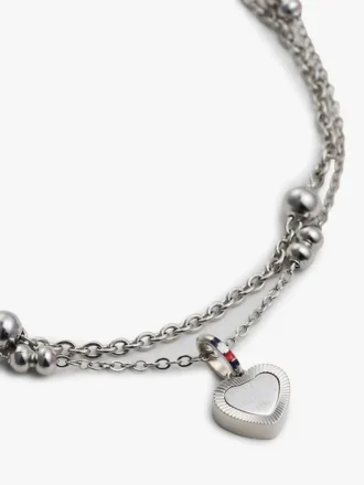 Doppellagiges Armband mit Herzanhänger Doppellagiges Armband mit Herzanhänger