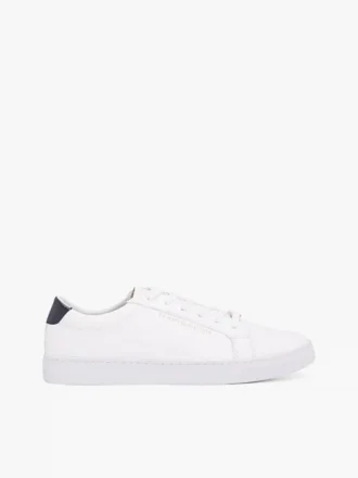 Einfarbiger Ledersneaker Einfarbiger Ledersneaker