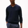 Einfarbiger Pullover mit V-Ausschnitt und Logo