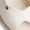 Espadrille-Sandale mit Keilabsatz und Fersenriemen
