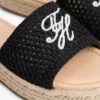 Espadrille-Sandale mit Schriftzug-Monogramm Espadrille-Sandale mit Schriftzug-Monogramm