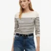 Gestreifter Pullover mit U-Boot-Ausschnitt Gestreifter Pullover mit U-Boot-Ausschnitt