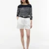 Gestreifter Pullover mit U-Boot-Ausschnitt Gestreifter Pullover mit U-Boot-Ausschnitt