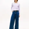 Gestreifter Pullover mit U-Boot-Ausschnitt Gestreifter Pullover mit U-Boot-Ausschnitt