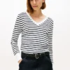 Gestreifter Pullover mit V-Ausschnitt Gestreifter Pullover mit V-Ausschnitt
