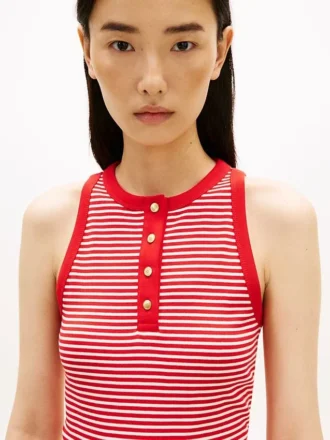 Gestreiftes Henley-Tanktop mit goldenen Knöpfen