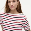 Gestreiftes Interlock-T-Shirt mit goldenen Knöpfen Gestreiftes Interlock-T-Shirt mit goldenen Knöpfen