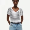Gestreiftes V-Ausschnitt-T-Shirt „Favorite“