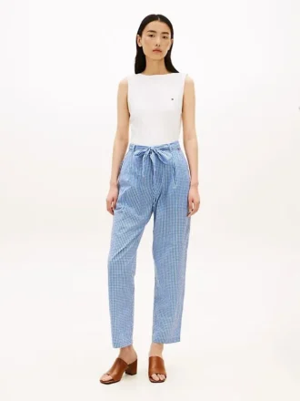 Gingham-Seersucker-Hose mit Gürtel und konischem Schnitt