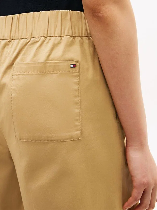 Hose mit weitem Bein und Knöchellänge Hose mit weitem Bein und Knöchellänge