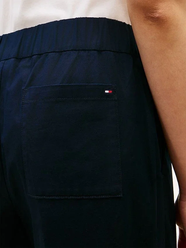 Hose mit weitem Bein und Knöchellänge Hose mit weitem Bein und Knöchellänge