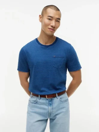 Indigo-gefärbtes gestreiftes T-Shirt mit Tasche