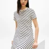 Interlock-Kleid mit Chevron-Streifen Interlock-Kleid mit Chevron-Streifen