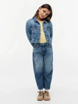 Kinder-Jeansjacke mit gesticktem Stern Kinder-Jeansjacke mit gesticktem Stern