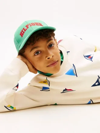 Kinder-Sweatshirt mit durchgehendem Segelflaggen-Print