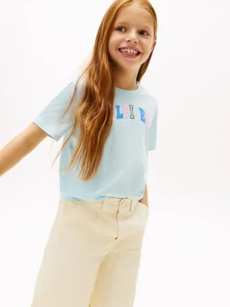 Kinder-T-Shirt mit mehrfarbigem Hilfiger-Logo