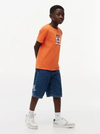 Kinder-T-Shirt mit mehrfarbigem Monogramm
