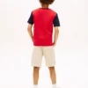 Kinder-T-Shirt mit Monotype-Logo und Farbblock-Design Kinder-T-Shirt mit Monotype-Logo und Farbblock-Design