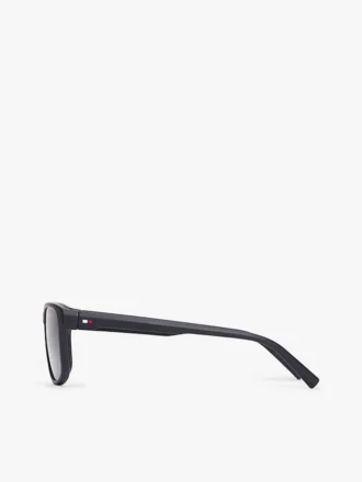 Klassische Sonnenbrille mit rechteckigem Rahmen