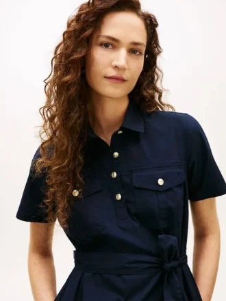 Kurzärmeliges Utility-Shirtkleid mit Gürtel Kurzärmeliges Utility-Shirtkleid mit Gürtel