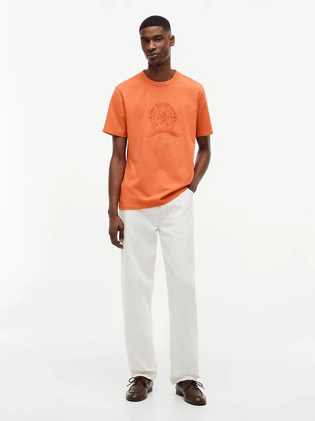 Laurel Leaf Logo T-Shirt, stückgefärbt Laurel Leaf Logo T-Shirt, stückgefärbt