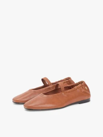 Leder-Ballerinas im Mary-Jane-Stil