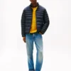 Leichte, zusammenfaltbare Jacke Leichte, zusammenfaltbare Jacke