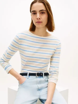 Leichtes T-Shirt mit U-Boot-Ausschnitt Leichtes T-Shirt mit U-Boot-Ausschnitt