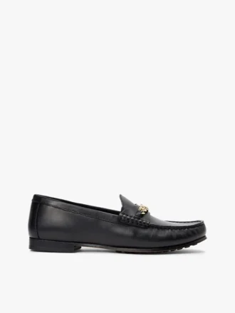 Loafer aus Leder mit Kettenverzierung