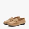 Loafer aus Wildleder mit Kettenverzierung