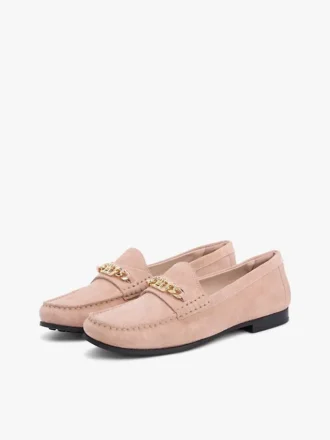 Loafer aus Wildleder mit Kettenverzierung