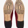 Loafer aus Wildleder mit Kettenverzierung