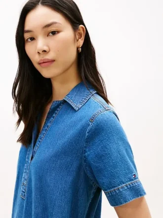 Mini-Kleid aus Denim mit offener Knopfleiste