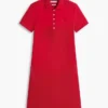 Polo-Kleid aus Stretch-Baumwolle in klassischer Passform Polo-Kleid aus Stretch-Baumwolle in klassischer Passform