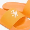 Pool-Slides mit gesticktem Schriftzug-Monogramm Pool-Slides mit gesticktem Schriftzug-Monogramm