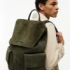 Rucksack mit Klappe aus Wildleder