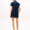Schlafanzug-Set mit kontrastfarbenen Säumen an den Shorts Schlafanzug-Set mit kontrastfarbenen Säumen an den Shorts