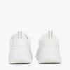 Sneaker aus grobem Leder mit gemischter Textur