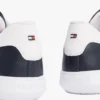 Sneaker mit gestreifter Ledersohle Sneaker mit gestreifter Ledersohle