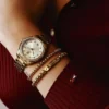 Streifen-Armband mit Metallperlen Streifen-Armband mit Metallperlen