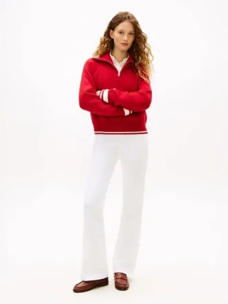 Stretch-Jeans mit mittlerer Leibhöhe und ausgestelltem Bein Stretch-Jeans mit mittlerer Leibhöhe und ausgestelltem Bein