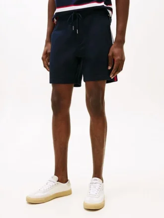 Sweatshorts mit Flaggenlogo