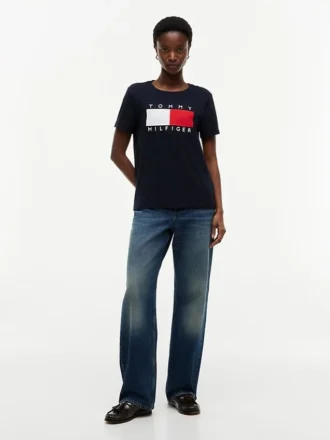 t shirt mit grossem flaggenlogo 2 7 330x440 - T-Shirt mit gro&szlig;em Flaggenlogo