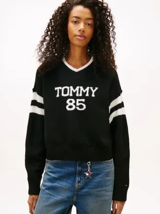 Tommy Jeans 85 Varsity-Pullover mit V-Ausschnitt Tommy Jeans 85 Varsity-Pullover mit V-Ausschnitt