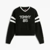 Tommy Jeans 85 Varsity-Pullover mit V-Ausschnitt Tommy Jeans 85 Varsity-Pullover mit V-Ausschnitt