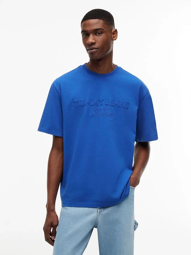 Tommy Jeans T-Shirt mit Distressed-Logo Tommy Jeans T-Shirt mit Distressed-Logo