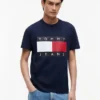 Tommy Jeans T-Shirt mit großem Flaggenlogo Tommy Jeans T-Shirt mit großem Flaggenlogo
