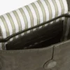 Umhängetasche aus Wildleder mit Klappe